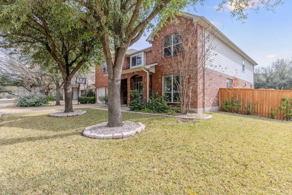 701 Old Ravine Court, Round Rock