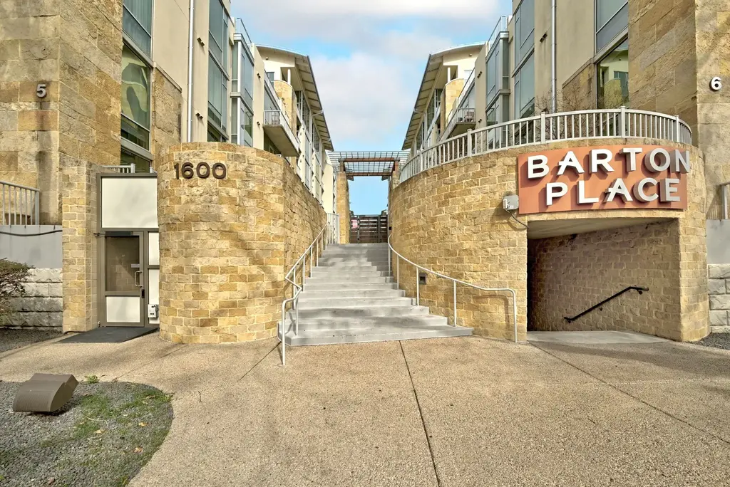 1600 Barton Springs Road 5108, Austin