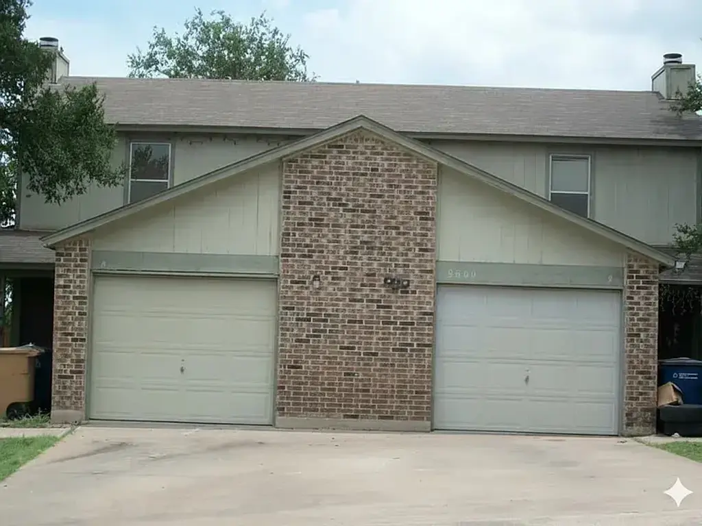 9600 Bear Paw Trail A, Austin