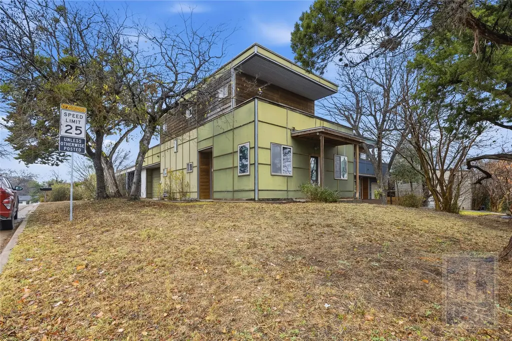1520 Parker Lane A, Austin