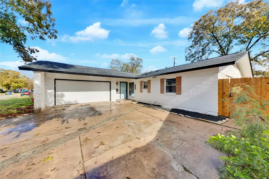 8213 Briarwood Lane, Austin