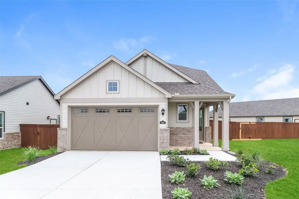 620 Raglands Road, Leander