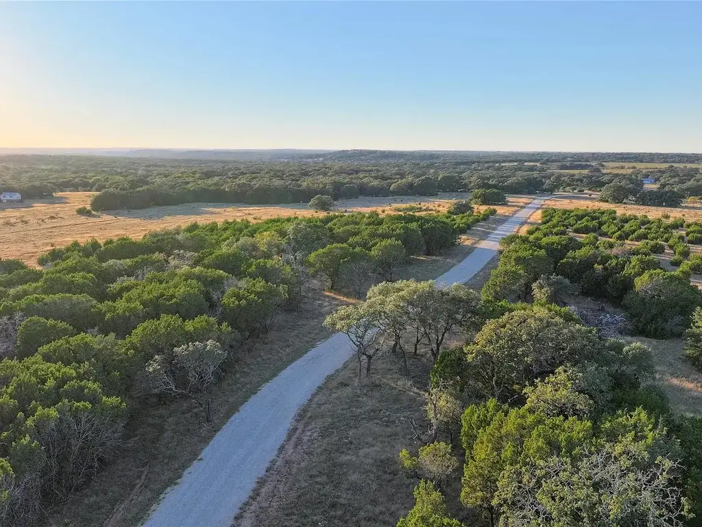 10 Bluestem Lane, Lampasas