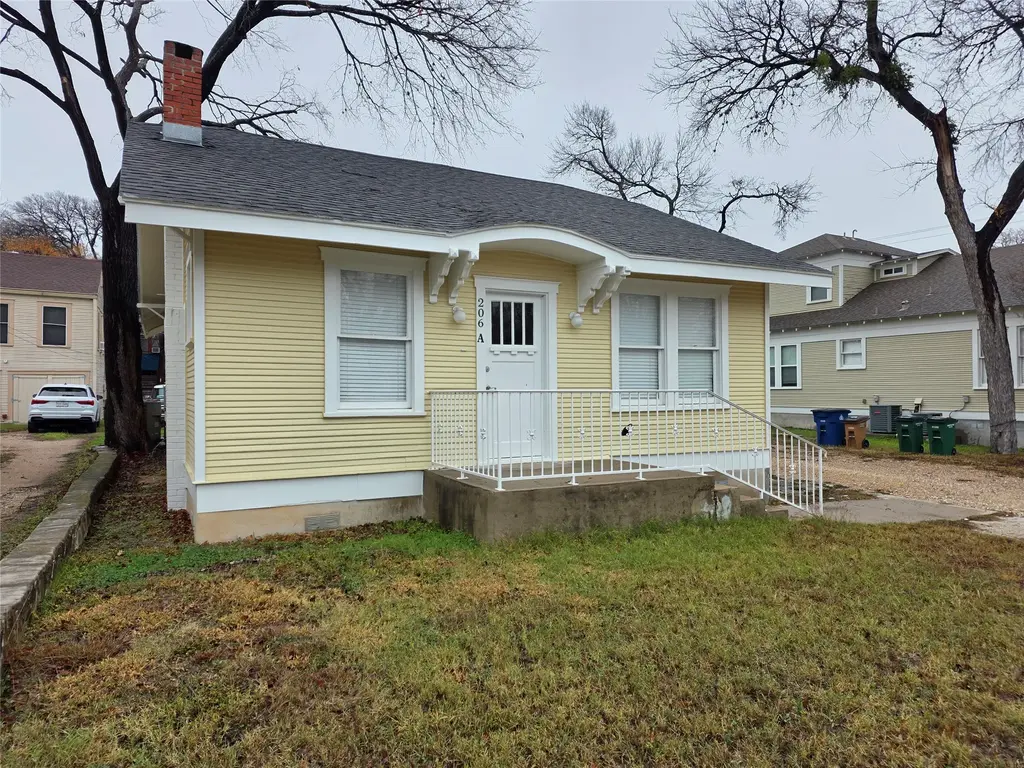 206 E 34th Street A, Austin