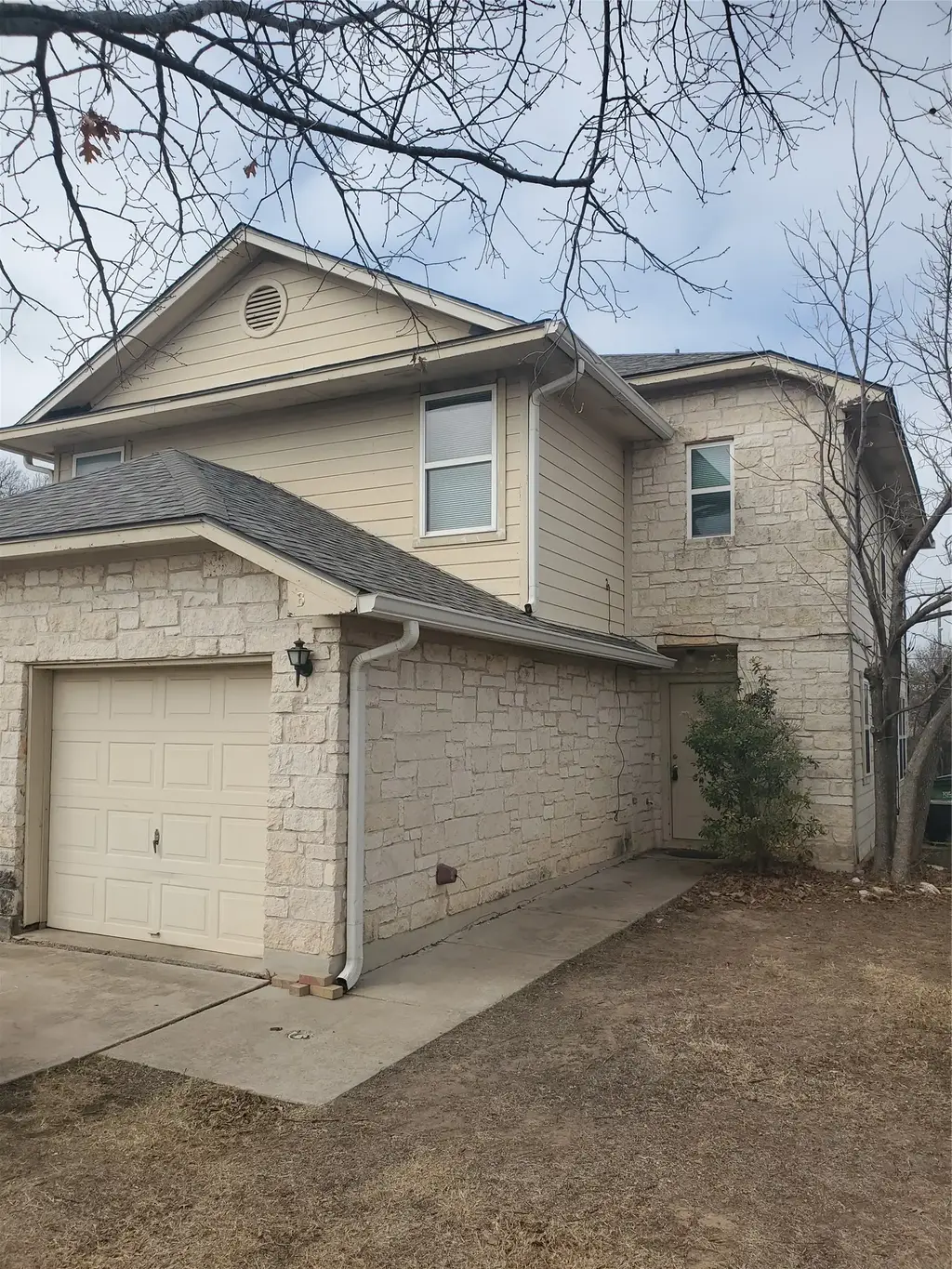 1020 Christopher Avenue B, Round Rock