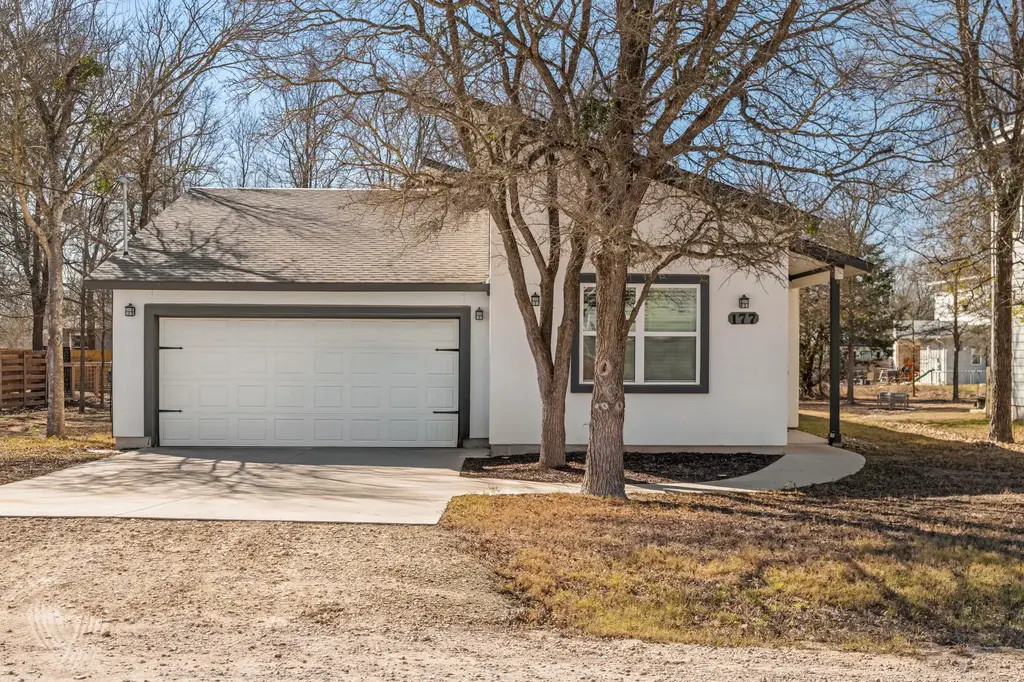 177 Mokulua Lane, Bastrop