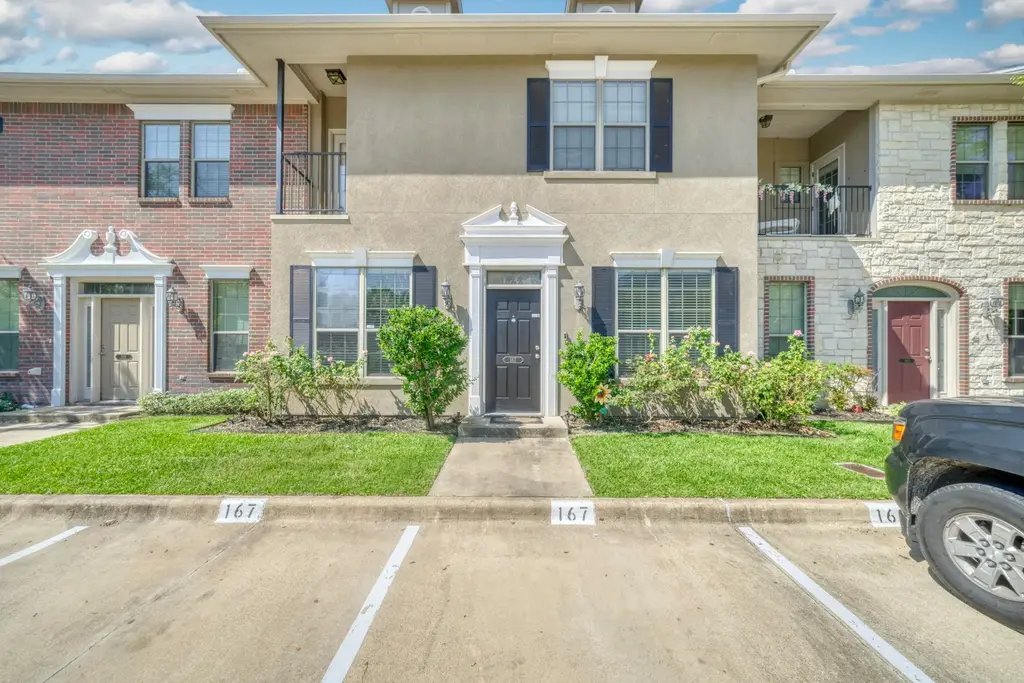 167 Forest Drive, College Station