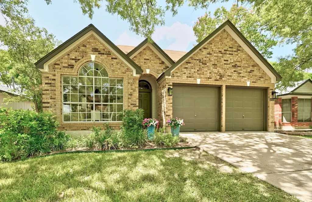 10612 Watchful Fox Drive, Austin
