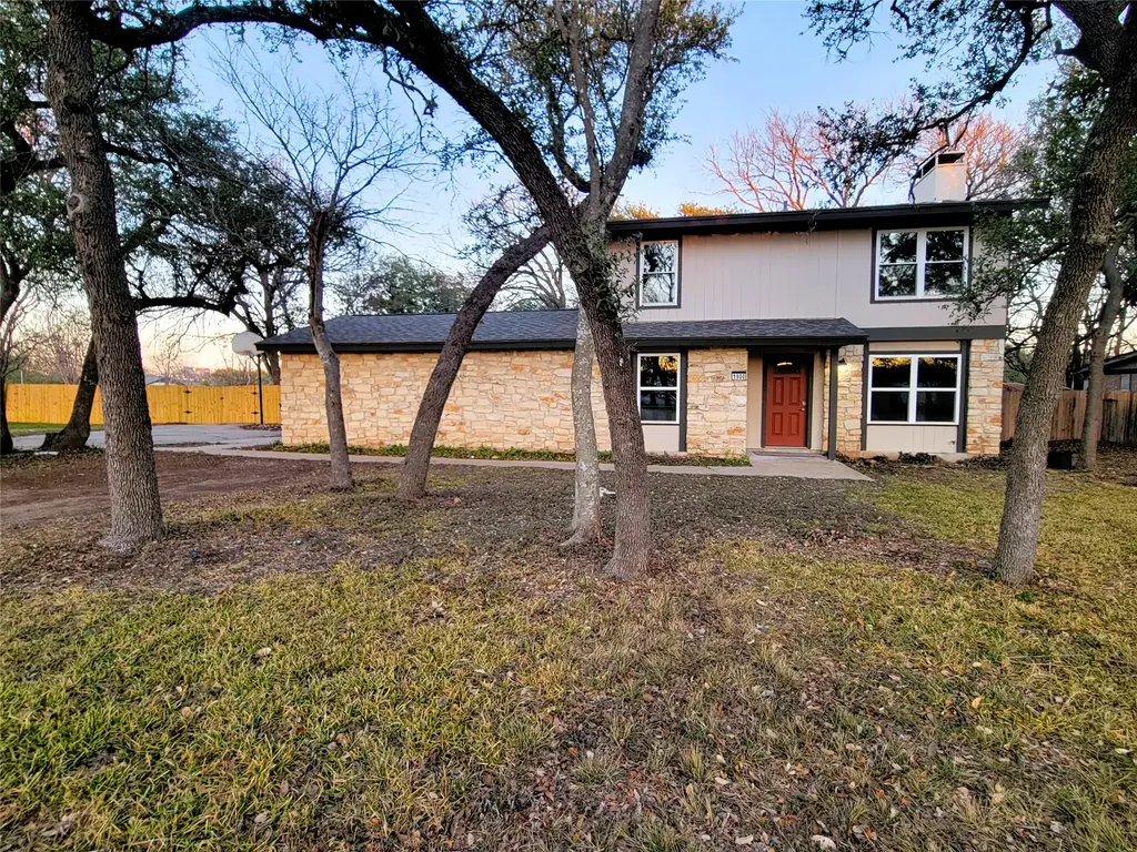 1900 Limerick Lane, Leander