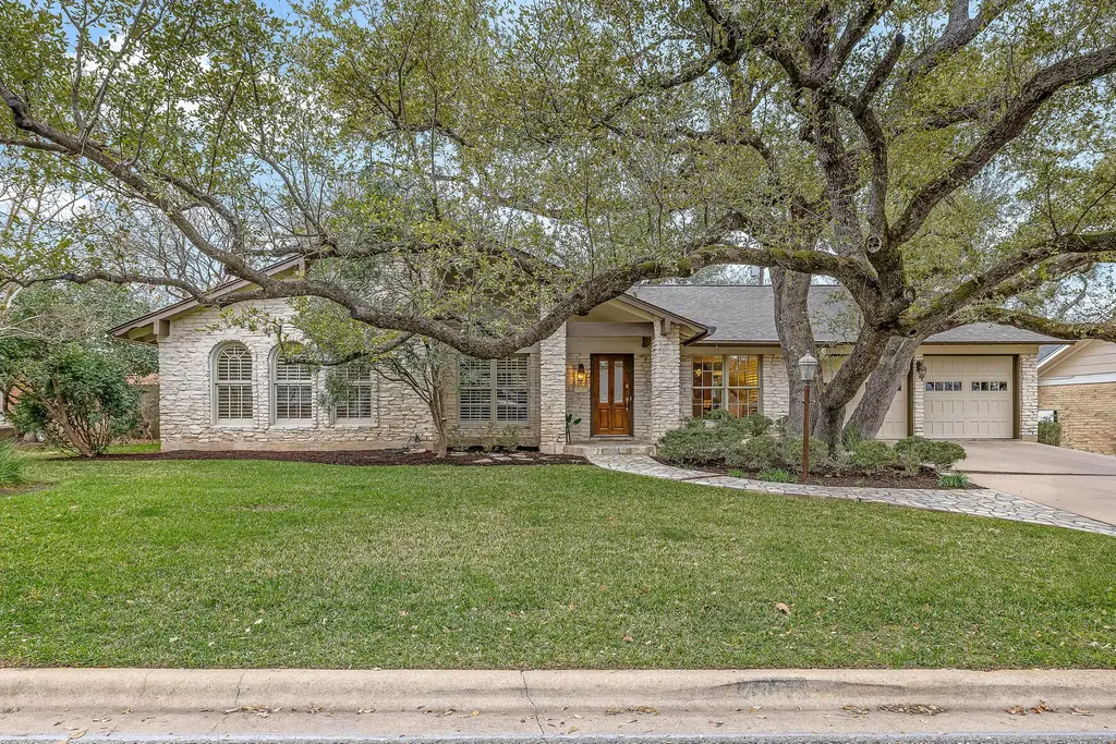 4303 Endcliffe Drive, Austin