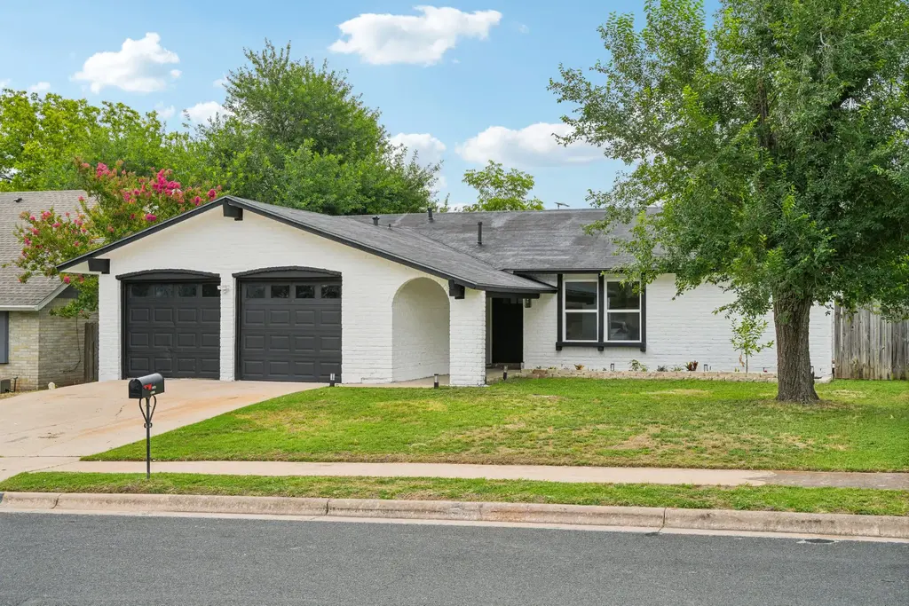 10219 W Rutland Village, Austin