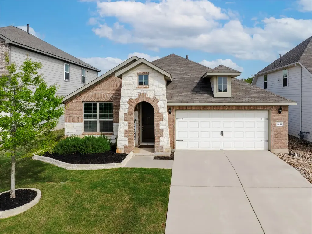 2021 Cartway Court, Leander