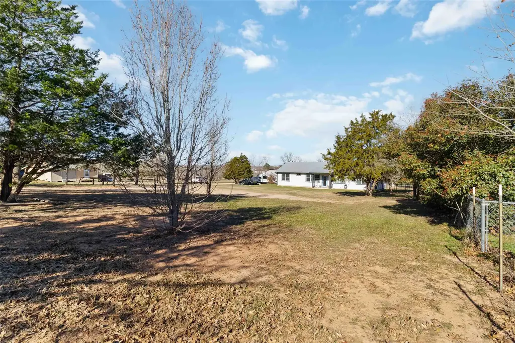 3870 S Sh 304, Rosanky