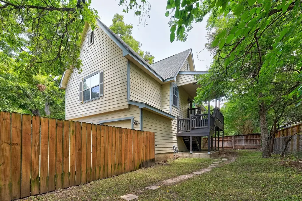 106 E 46th Street B, Austin