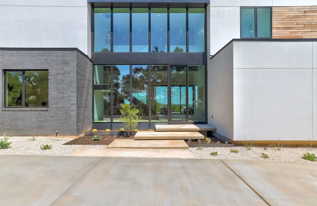 2404 Camino Alto Road, Austin