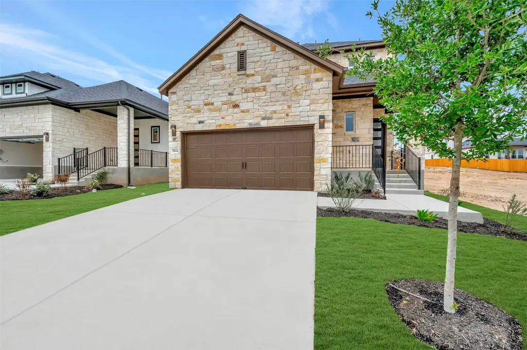 564 Darley Oak Drive, Dripping Springs