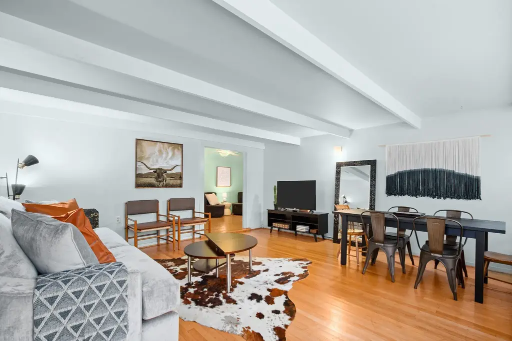 1406 Summit Street, Austin