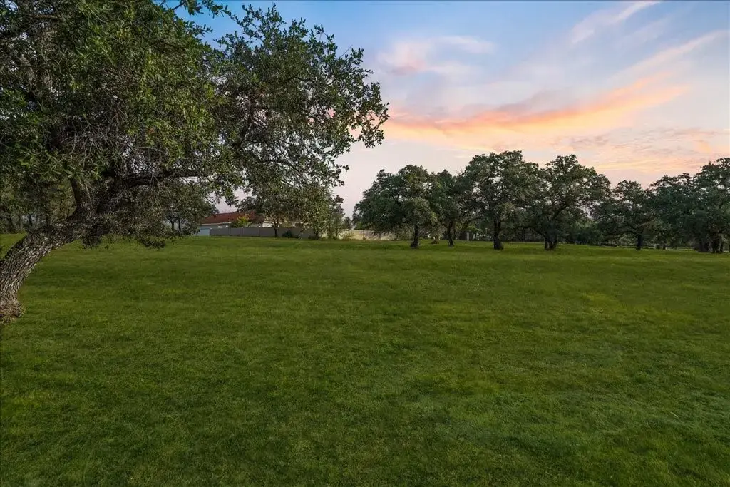2504 Countryside Circle, Spicewood