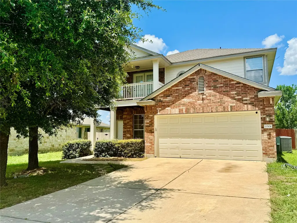 13504 Richard Nixon Street, Manor