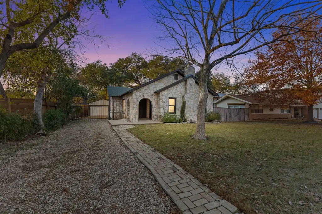 2310 Euclid Avenue, Austin
