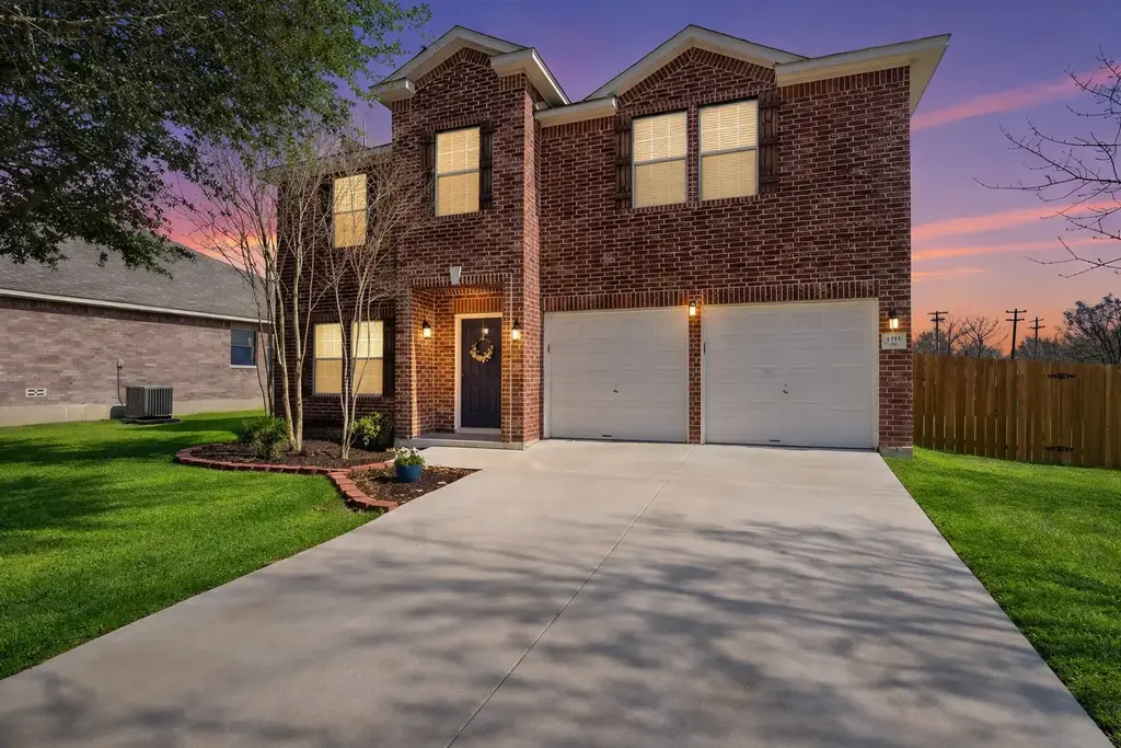 2141 Warwick Place, New Braunfels