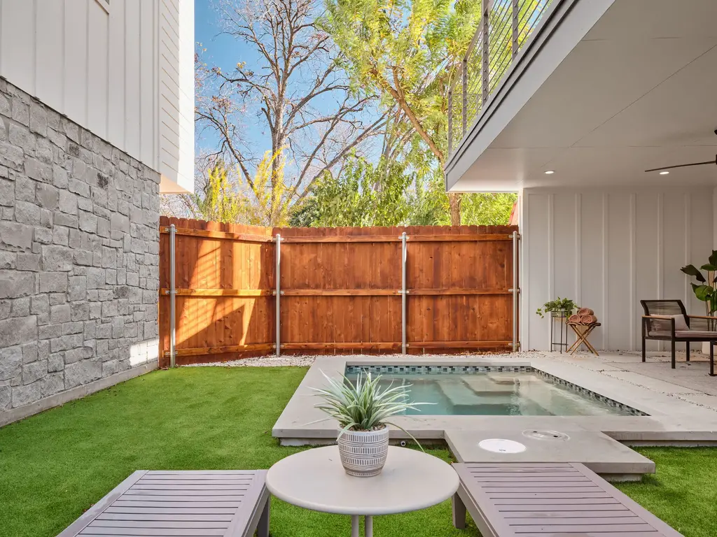 3208 Govalle Avenue 2, Austin