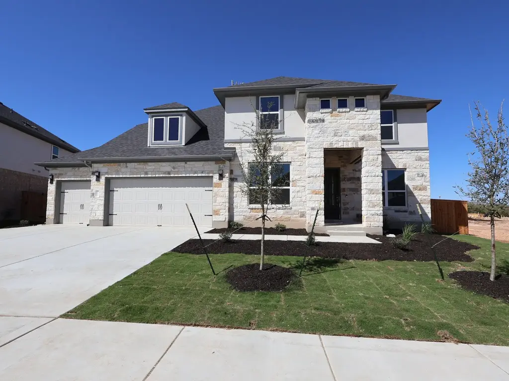 3977 Waco Way, Leander