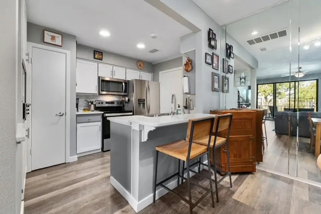 1501 W Barton Springs Road 107, Austin