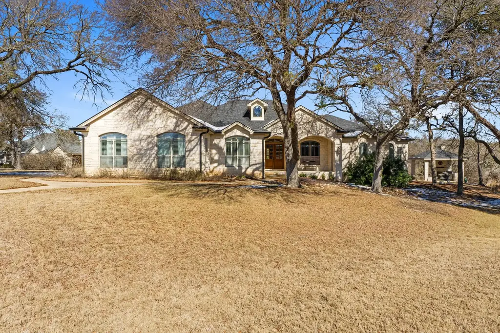 413 Lake Side Drive, Georgetown