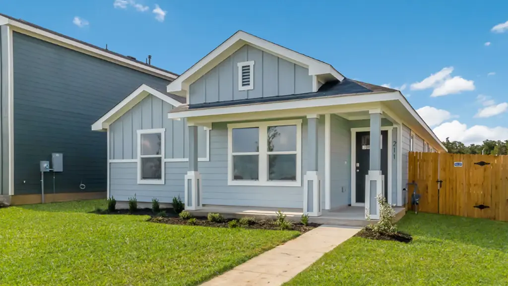 204 Constanza Trail, Bastrop