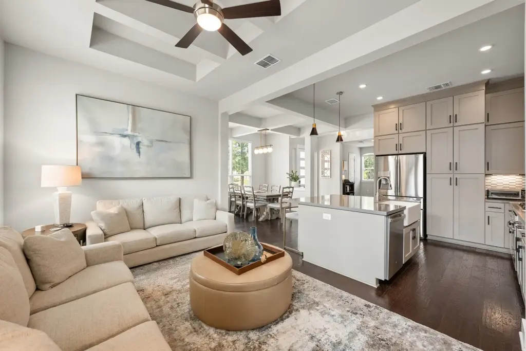 915 Banyon Street, Austin