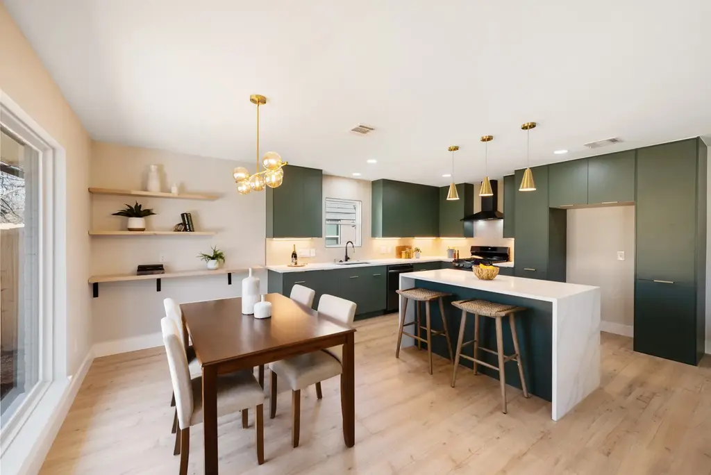 4900 Russet Hill Drive, Austin