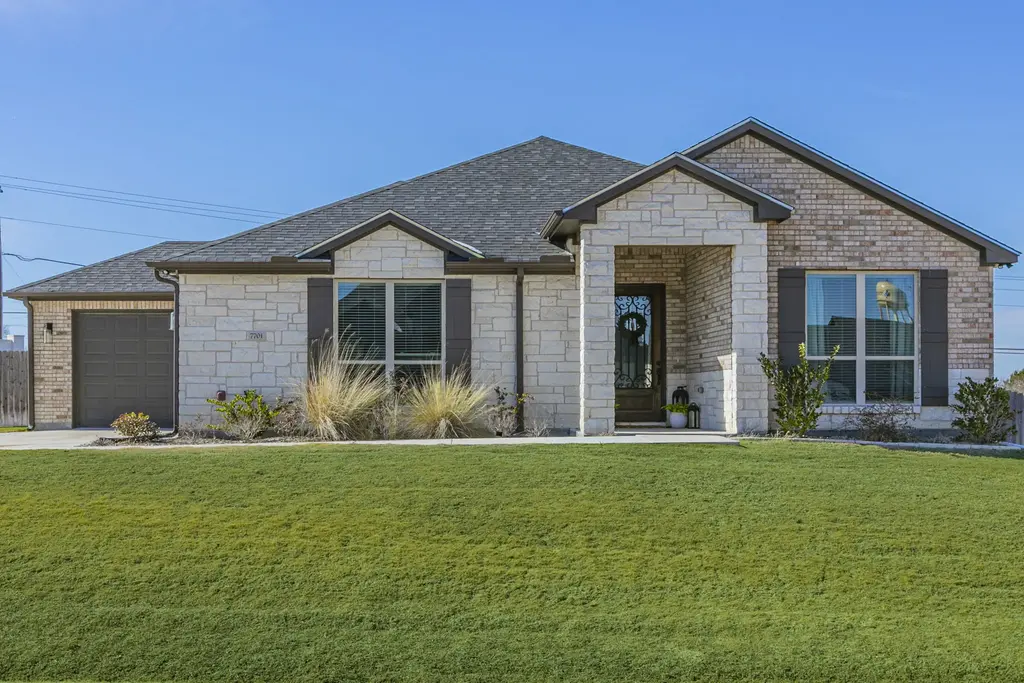 7701 Soapstone Court, Temple
