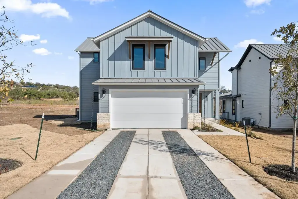 711 N Paleface Ranch Road 9, Spicewood