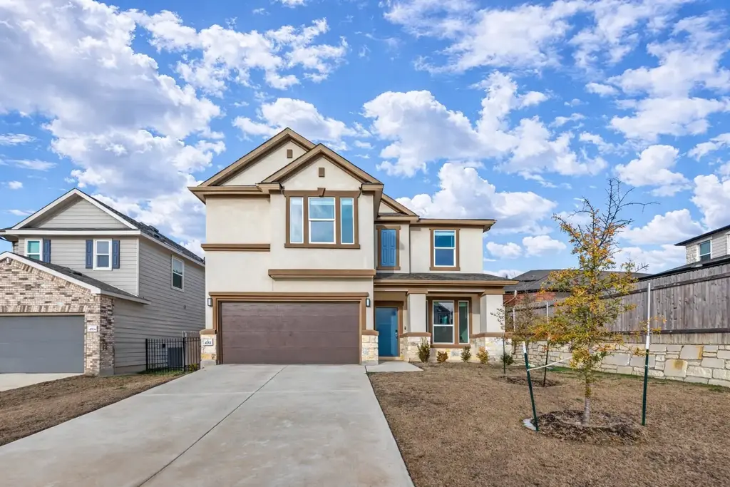 4712 Pear Light Road, Manor