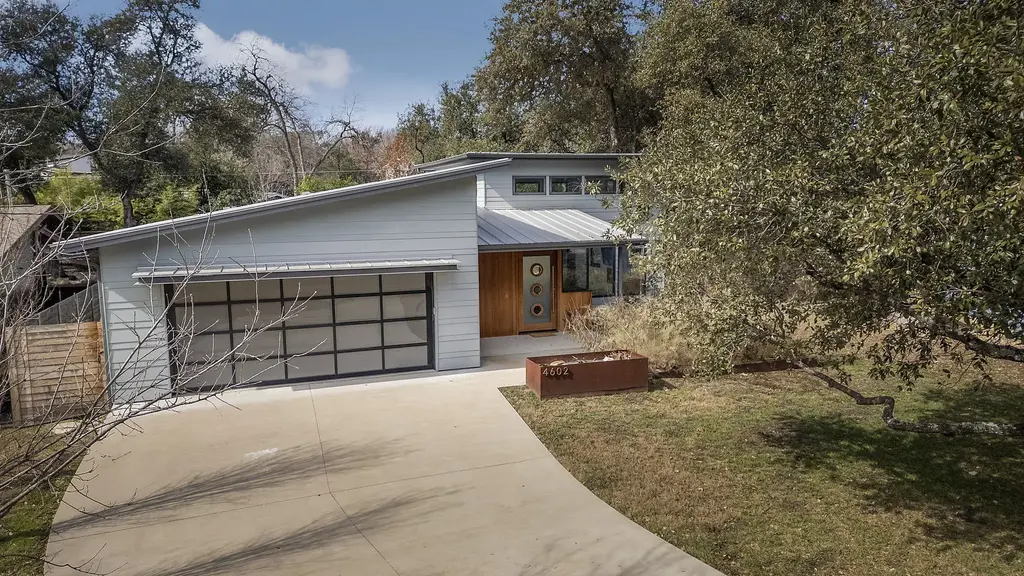 4602 Rue Street, Austin
