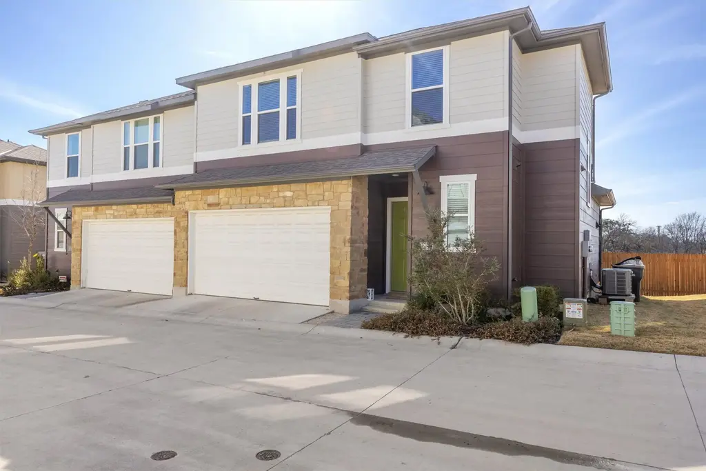 1020 Vista View Drive 1202, Georgetown
