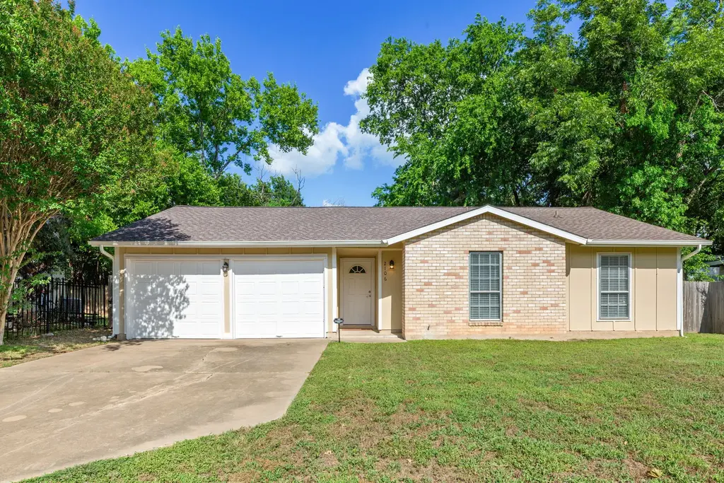 2106 Ponciana Loop, Austin