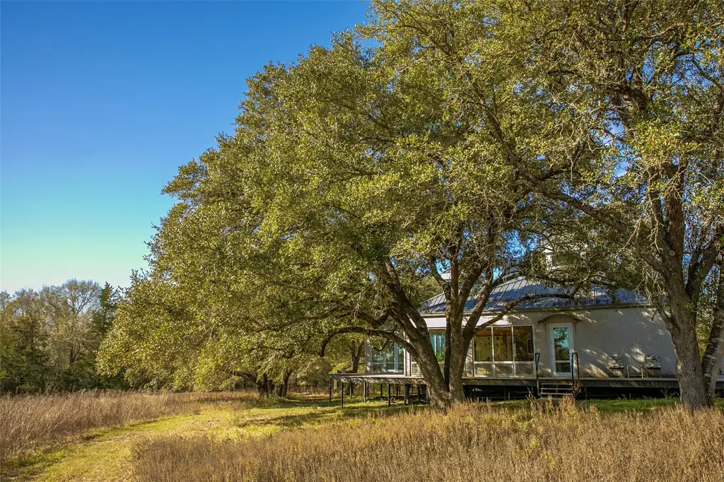 11107 Mt Falls School Road, Washington