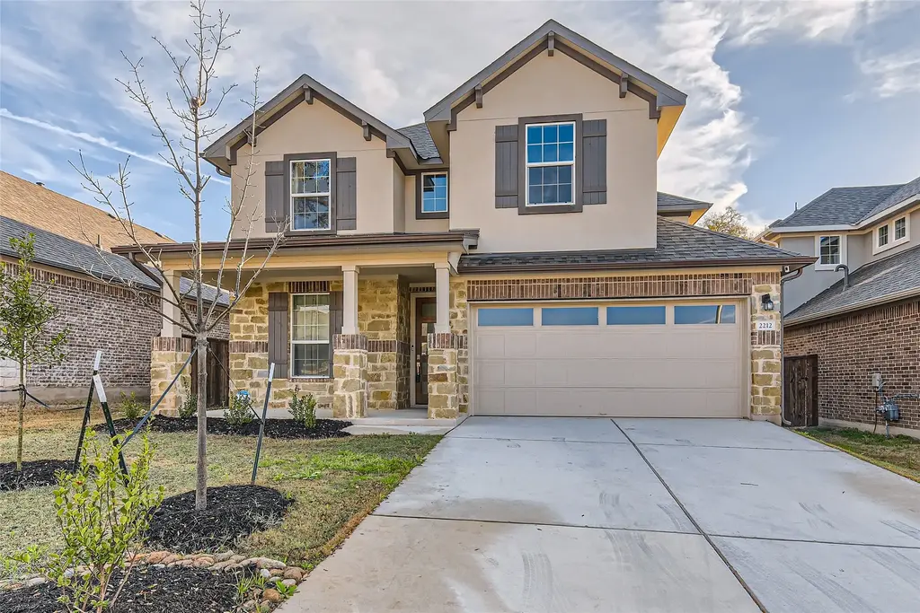 2212 Alamar Walk, Leander