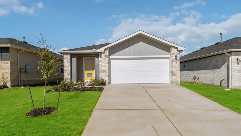 568 Globe Mallow, Kyle