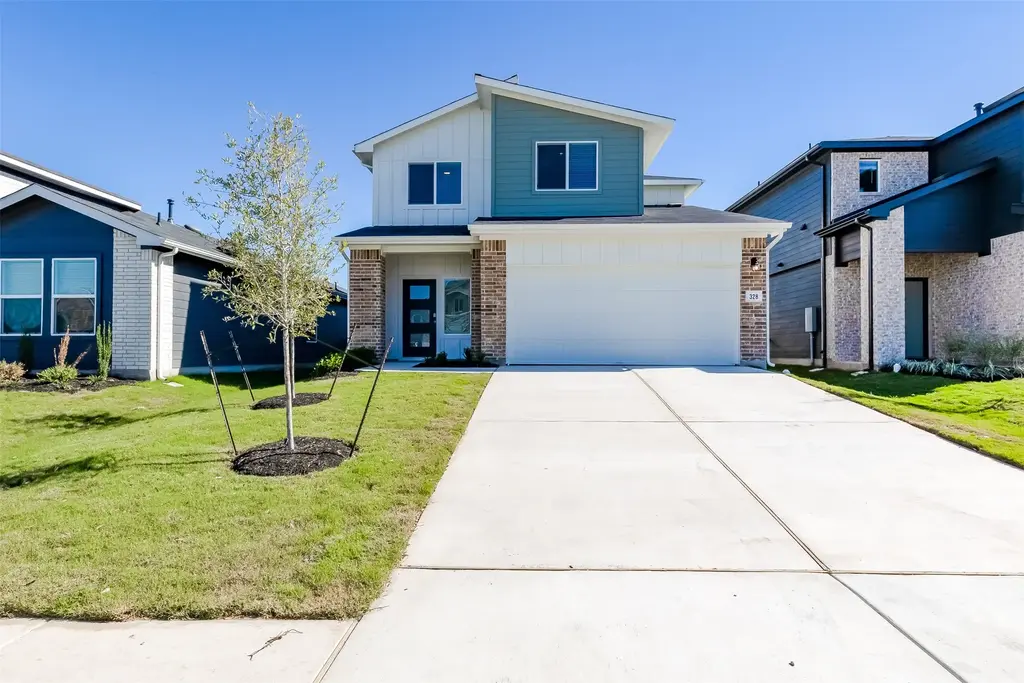 328 Gladiola Loop, Kyle