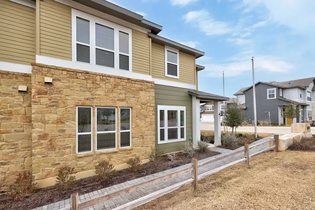 1020 Vista View Drive 501, Georgetown