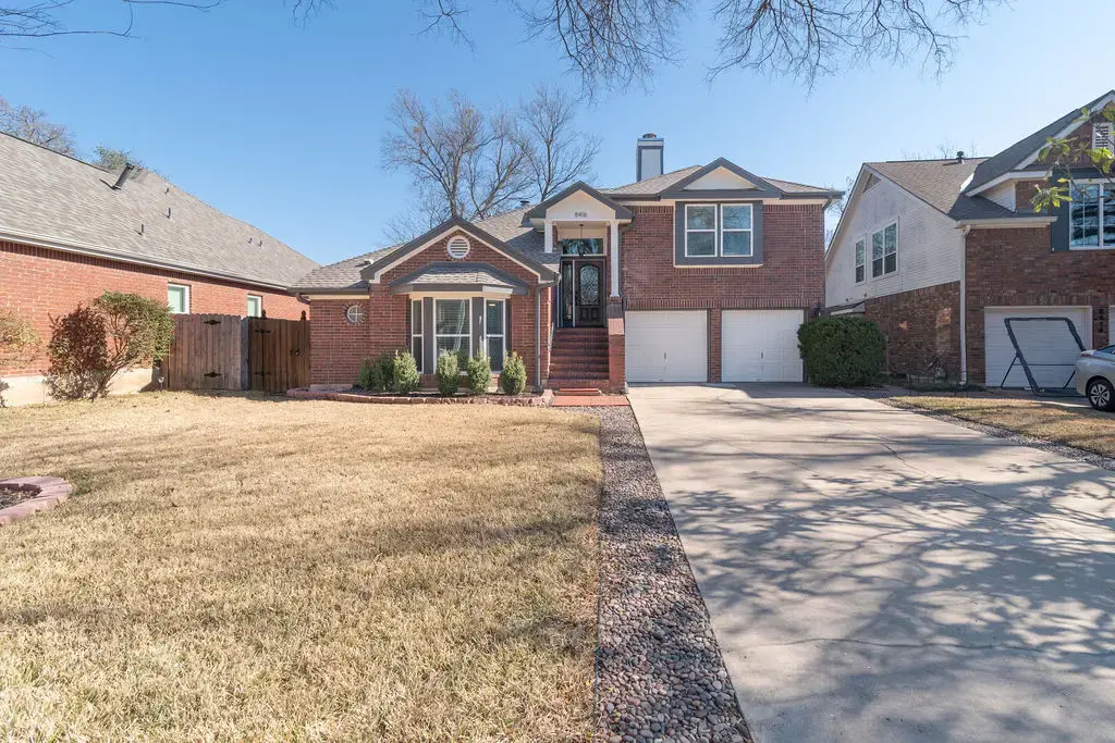 8416 Racine Trail, Austin