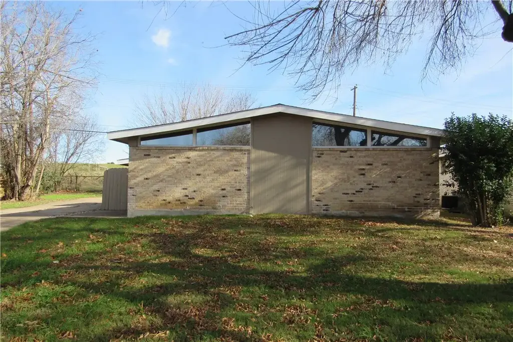 2710 Saint Edwards Circle A, Austin
