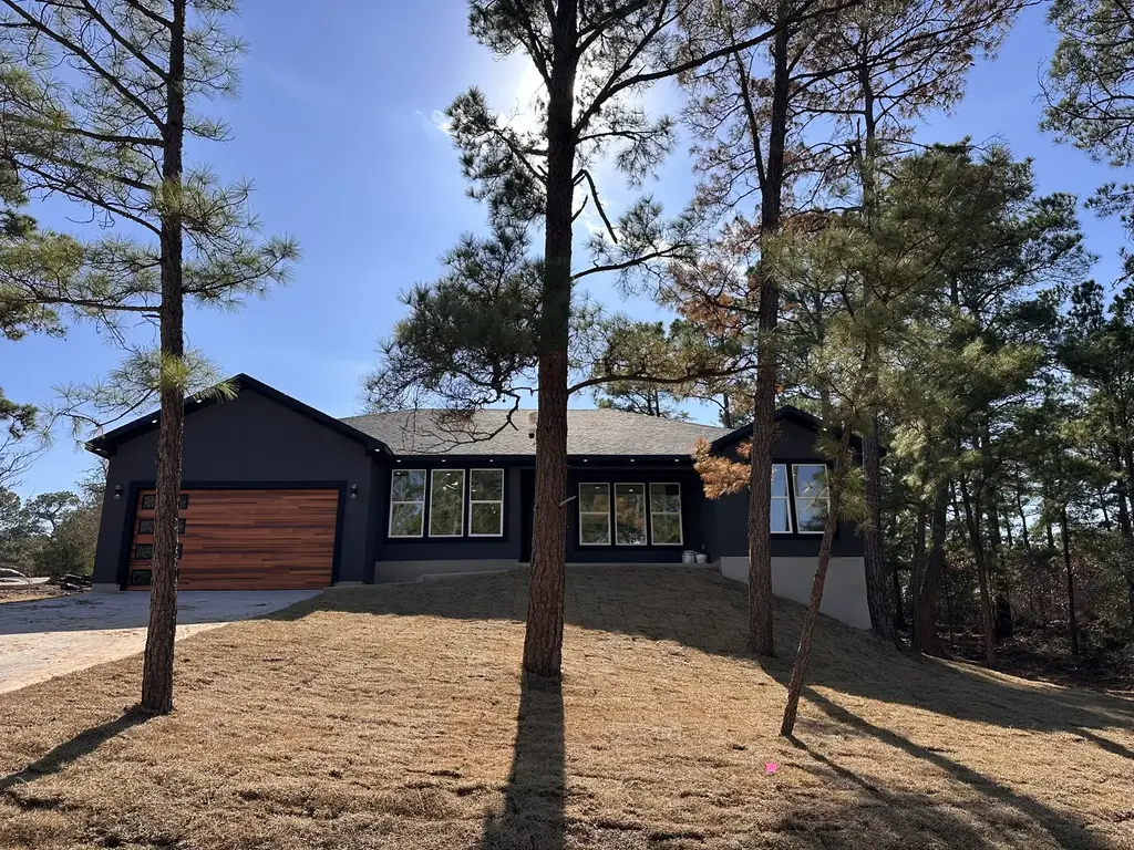 113 Kahuku Court, Bastrop