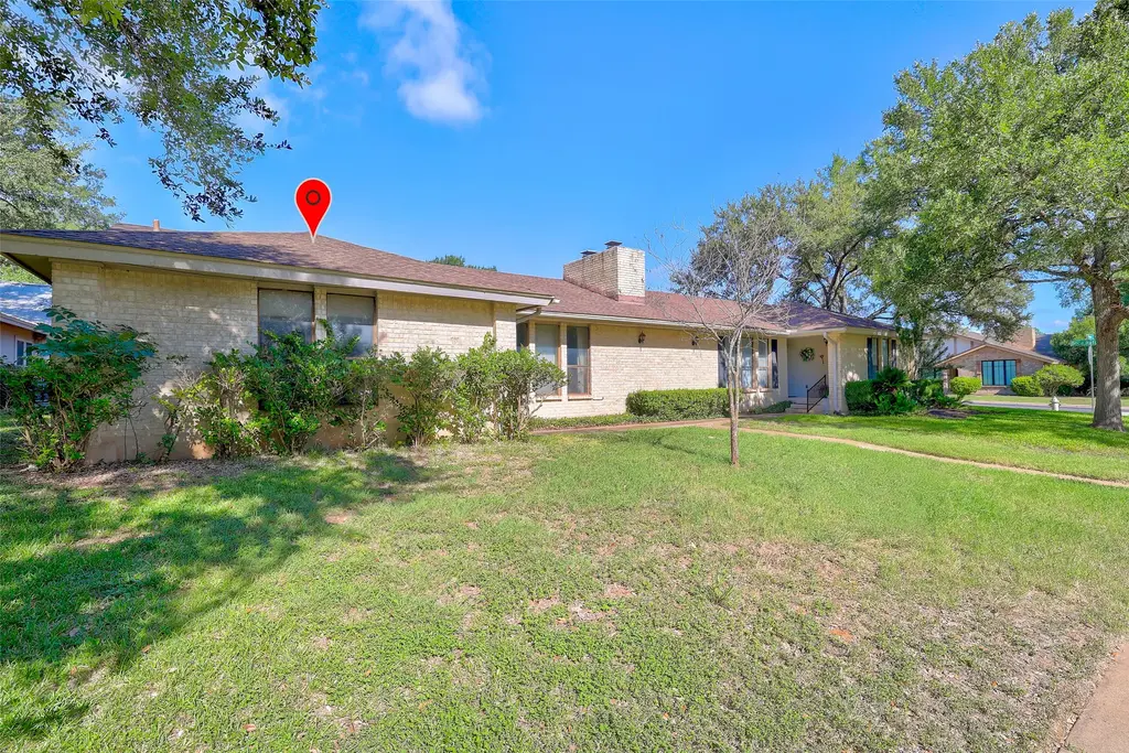 10808 Pinehurst Drive A, Austin