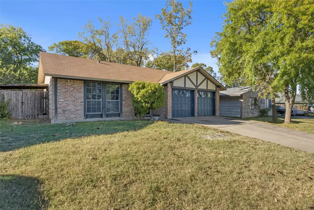 10102 Woodstock Drive, Austin