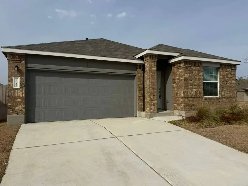 223 Camargue Drive, Hutto