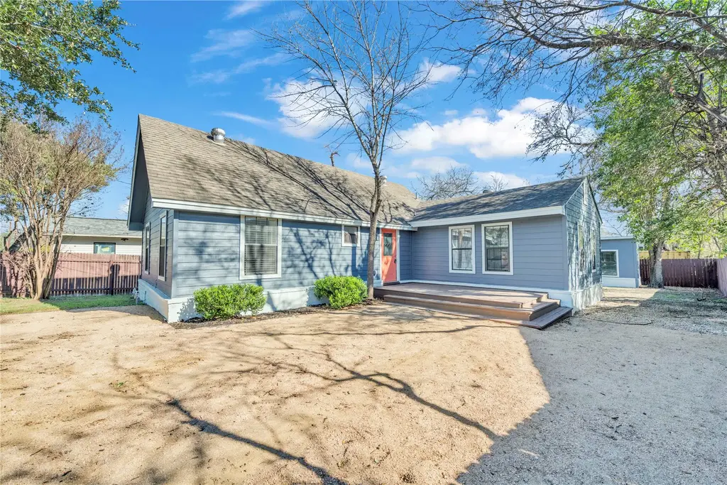 2403 S 3rd Street, Austin